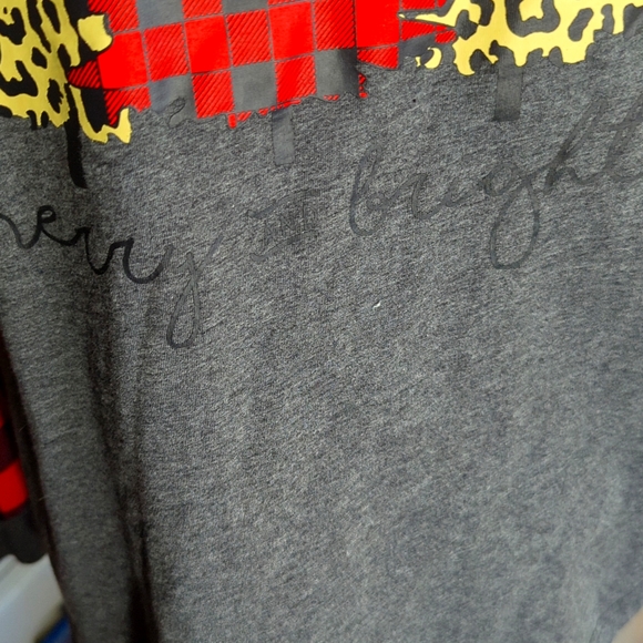 NWOT Women's Christmas Tree Plaid Tee Shirt L - Picture 3 of 7